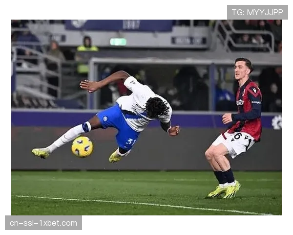 博洛尼亚1-1战平科莫 多打一人难取胜暴露进攻便秘